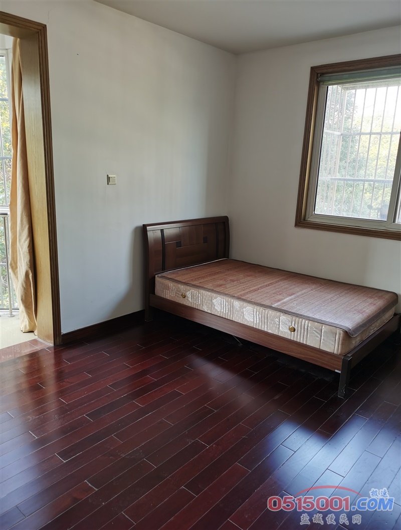 新苑小区156平米简装住宅出租